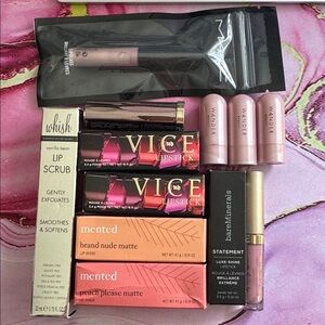💄Lot of Brand New Lipsticks 💋💋💋